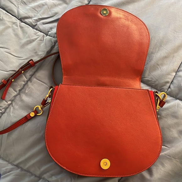 Chloe Calfskin Suede Medium Nile Bracelet Bag Intense Red - Picture 7 of 8